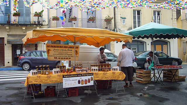 Marktstand auf der Straße